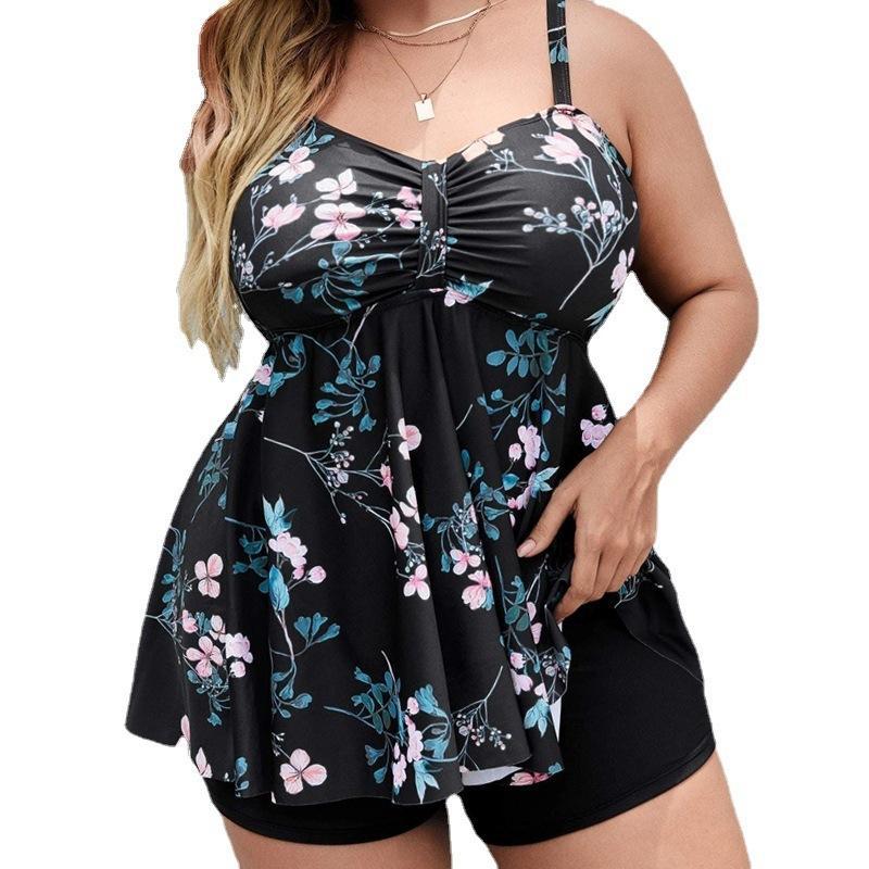 Ladies sporty tankini set with floral top and shorts Mune Fashion