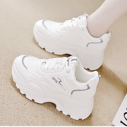 Ladies Sporty Comfort Sneakers with Extra Flexible Sole Mune Fashion