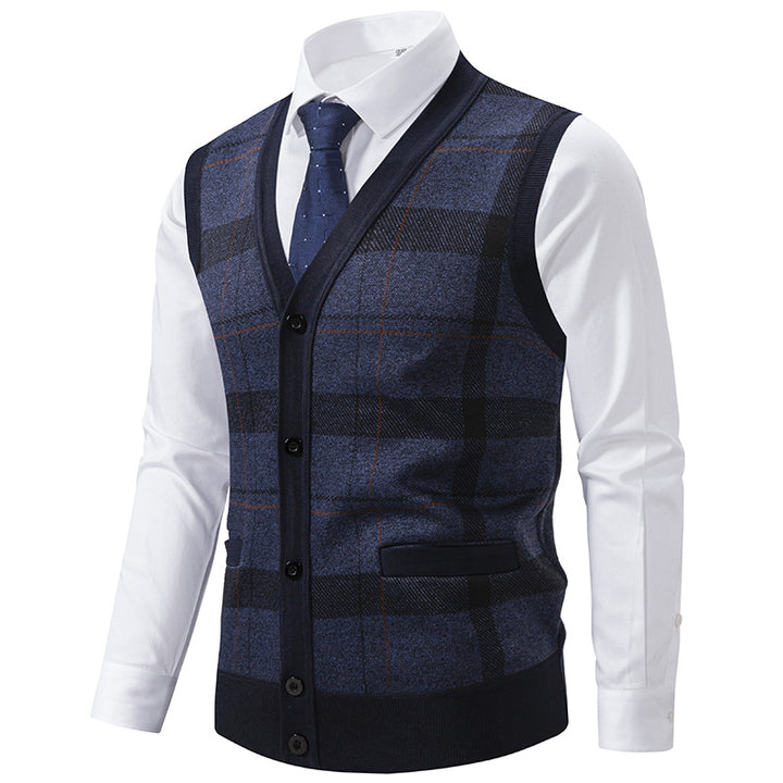 Men's Sleeveless Knit Vest with Diamond Pattern, V-Neck and Button Placket Mune Fashion