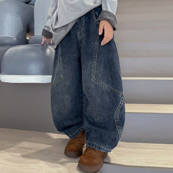 Ladies wide jeans pants with unique cut Mune Fashion