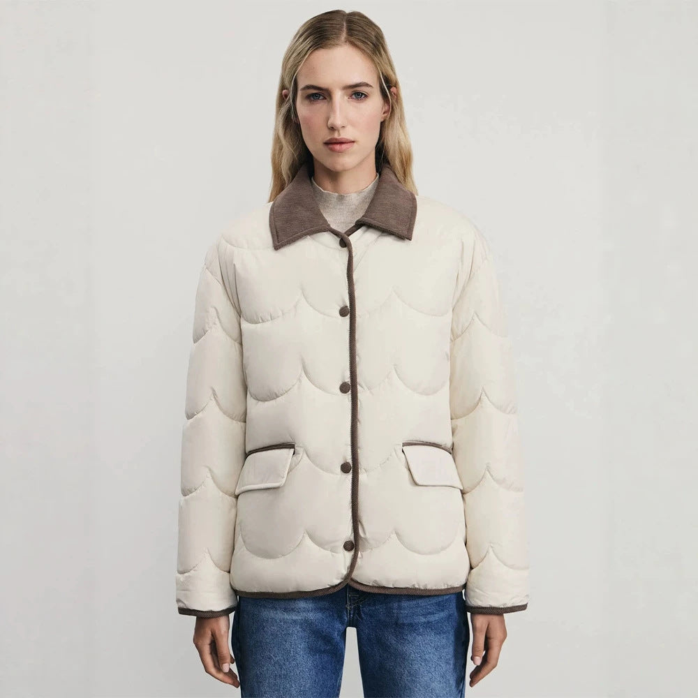 Women's quilted short jacket with wave quilting and cord collar Mune Fashion