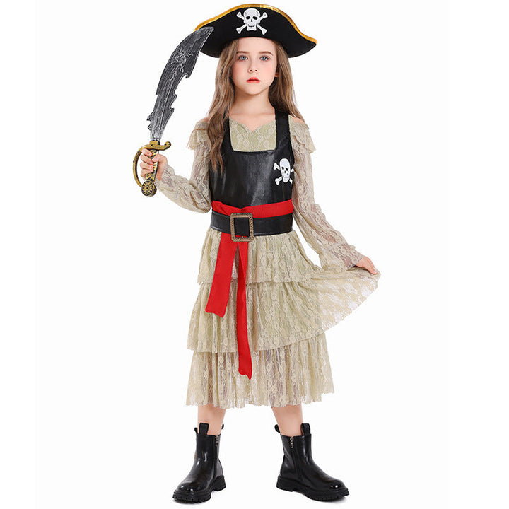 Girl Pirate Costume with Heart-Shaped Details and Decorated Hat Mune Fashion