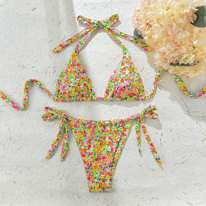 Women's Triangle Bikini with Playful Floral Design Mune Fashion