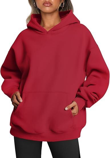Women's oversized hooded sweatshirt made of soft cotton blend with kangaroo pocket Mune Fashion