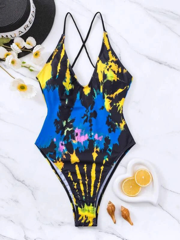 Women's one-piece swimsuit with flattering cut and exciting gradient Mune Fashion