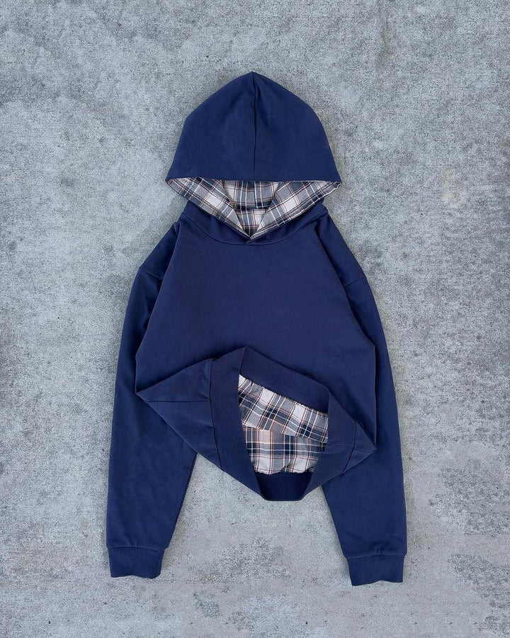 Ladies short-cut hoodie with checkered flannel lining and kangaroo pocket Mune Fashion