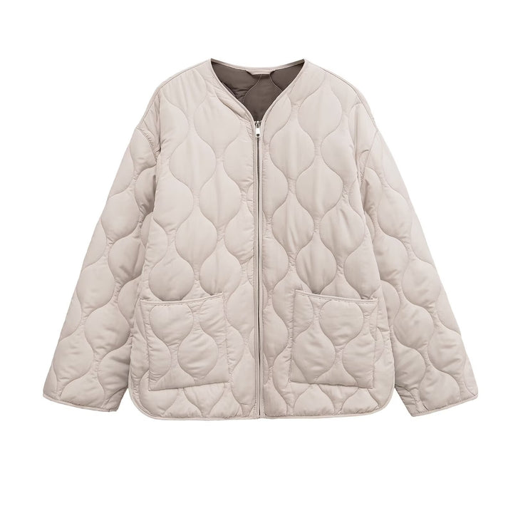 Women's non-quilted oversized quilted jacket with round neckline, full-length zipper, and patch pockets Mune Fashion