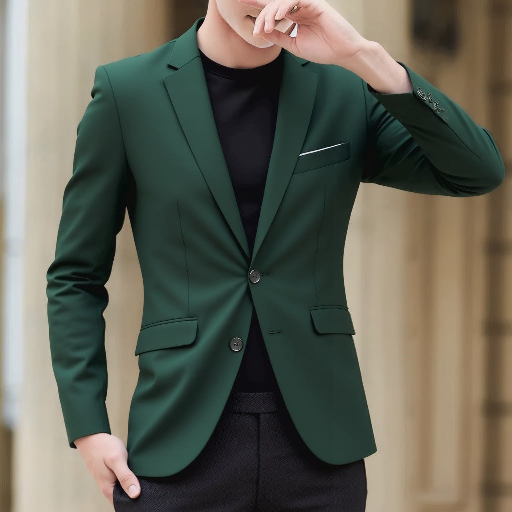 Men's blazer with tailored fit, lightweight stretch quality, and classic button closure Mune Fashion