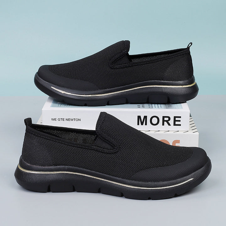 Ladies nan ergonomic Flex-Travel slipper with ventilated mesh and removable comfort sole Mune Fashion