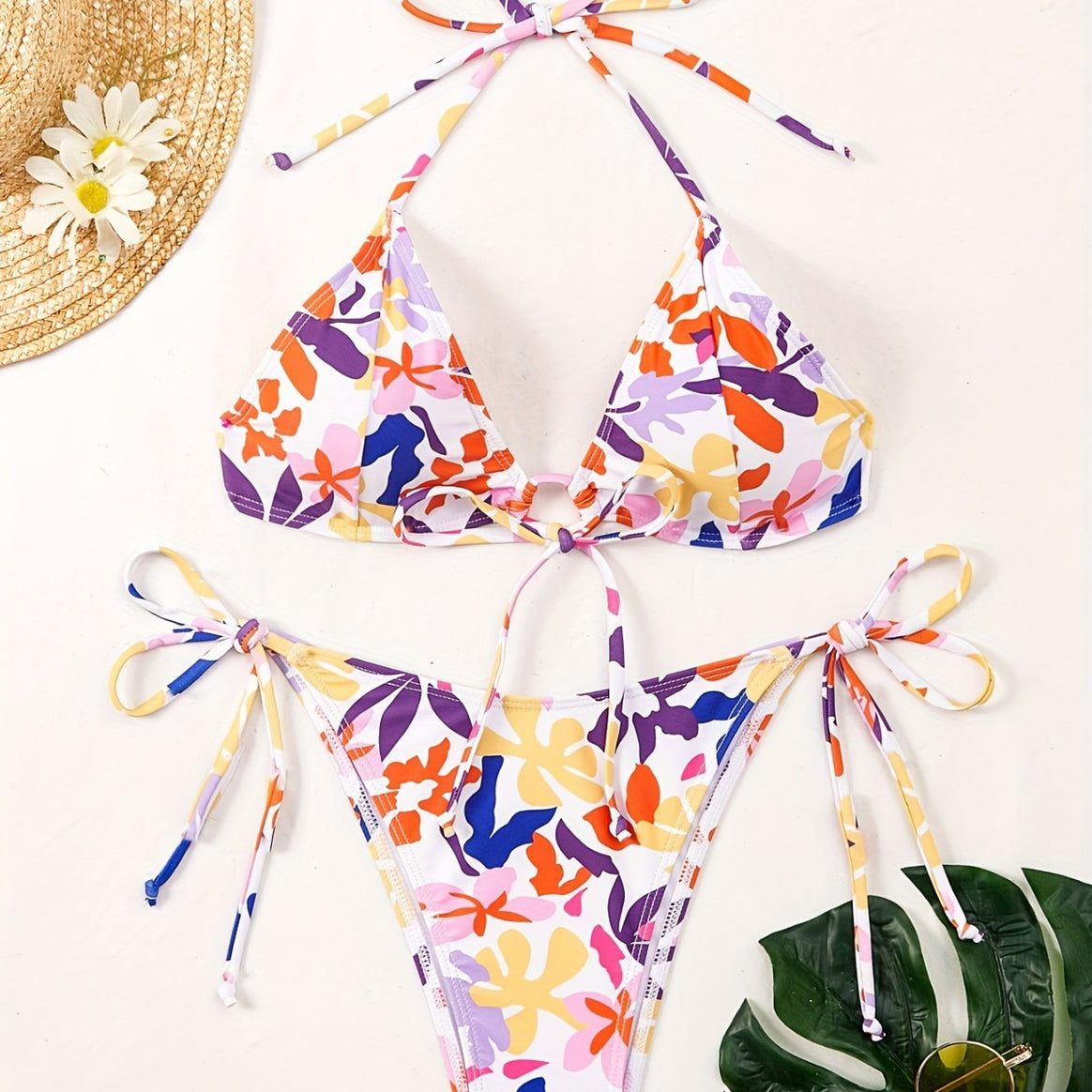 Ladies Triangle Bikini with adjustable straps and cheerful floral pattern Mune Fashion