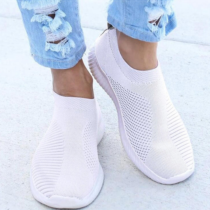 Women's knit slip-on leisure shoe with elastic shaft, lightweight cushioning, and slip-resistant outsole Mune Fashion