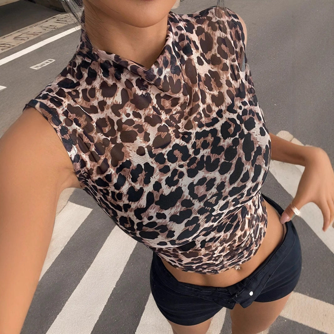 Women’s sleeveless crop shaping top with stand collar and leopard pattern Mune Fashion
