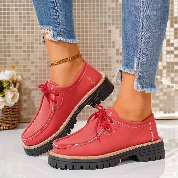 Women Robust Lace-Up Moccasin with Profiled Rubber Sole and Contrast Stitch Mune Fashion