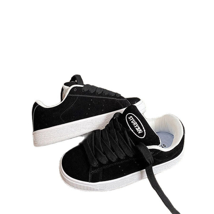 Women's Sporty Sneakers with Soft Suede Upper and Durable Rubber Sole Mune Fashion