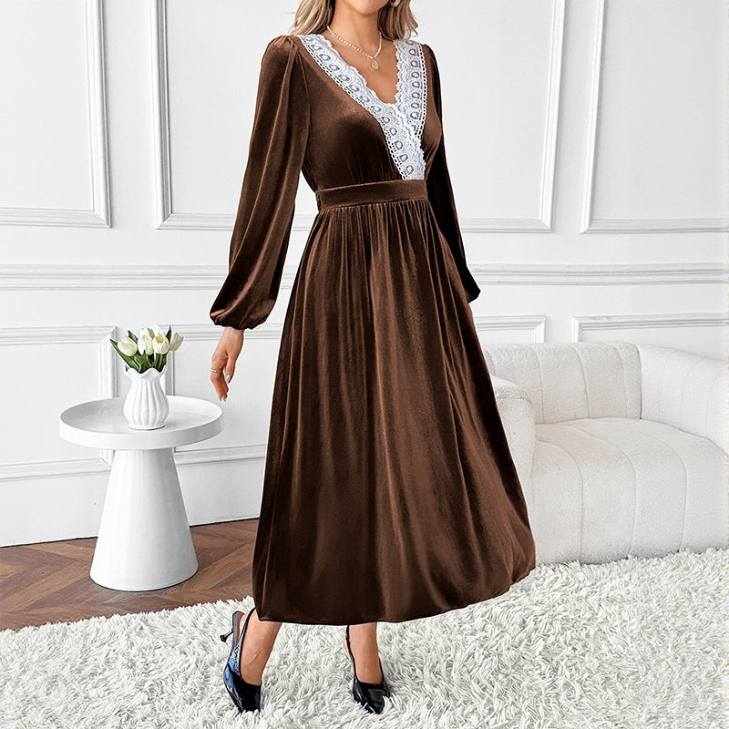 Ladies Elegant Velvet Dress with V-Neck, Lace Trim and Tailored Midi Length Mune Fashion