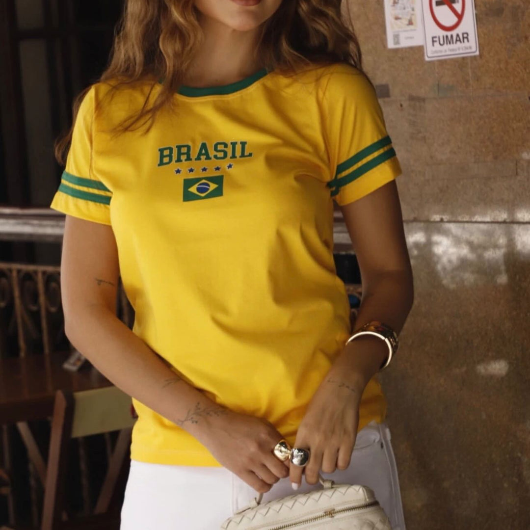 Women's sporty fan t-shirt with Brazil print and contrast stripes Mune Fashion