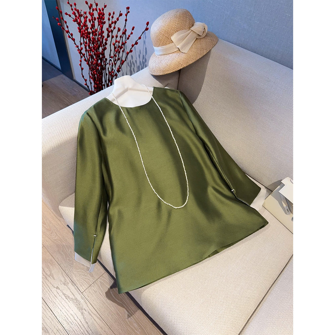 Women Elegant blouse made of high-quality fabric with exclusive cut Mune Fashion