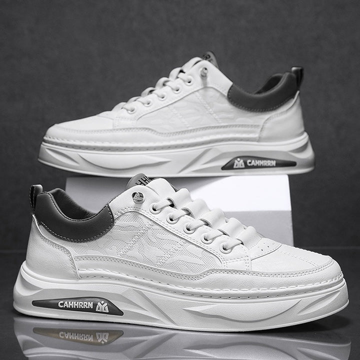 Unisex minimalist platform sneaker made of textured synthetic leather with padded heel collar and sculpted outsole Mune Fashion