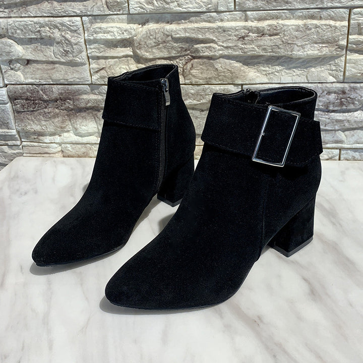 Women's elegant suede look ankle boot with mid-high block heel and wide buckle strap Mune Fashion