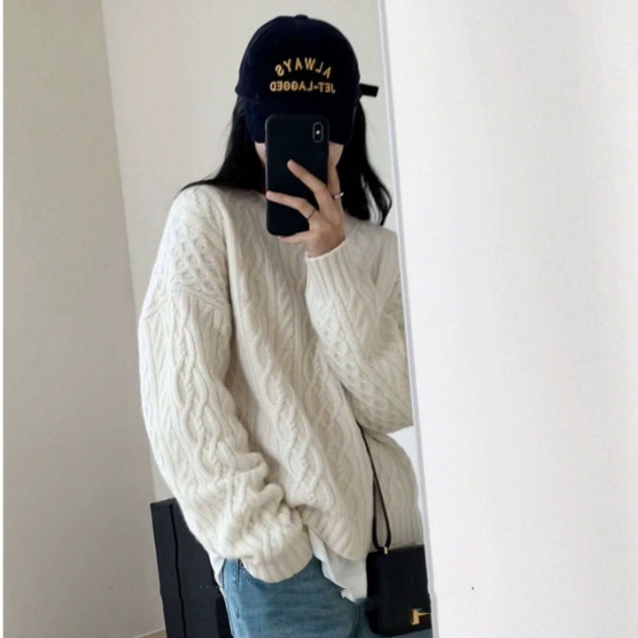 Women Oversize Cable Knit Sweater with Round Neck and Casual Shoulder Partie Mune Fashion