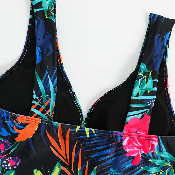 Women's swimsuit with elegant wrap design Mune Fashion