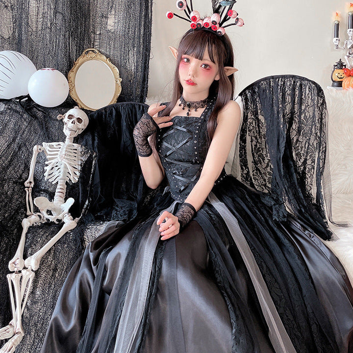 Women's Witch Costume with Tulle Skirt and Elegant Lace Accents Mune Fashion