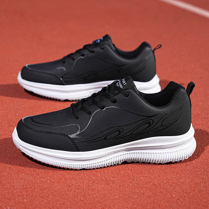 Men's discreet business-casual sneaker with synthetic smooth leather, padded collar, and profiled rubber grip Mune Fashion