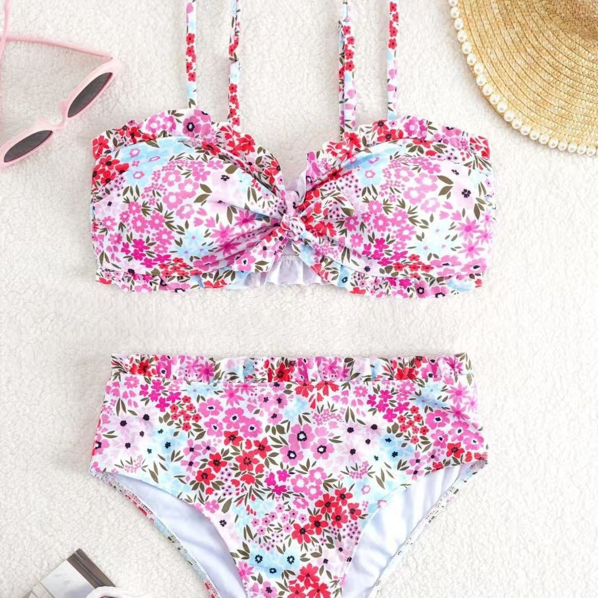 Women’s bikini set with cheerful floral pattern and gathered bustier Mune Fashion