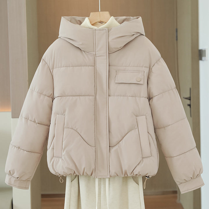 Women's short padded hooded jacket with concealed front placket, chest patch pocket and adjustable drawstring hem Mune Fashion