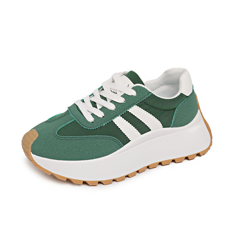 Women sporty sneakers with cushioned sole and breathable surface Mune Fashion