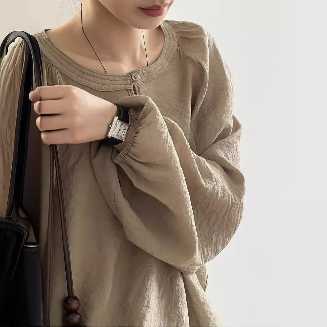 Women's Loose Linen Set with Round Neckline, Split Blouse and Wide Shorts Mune Fashion