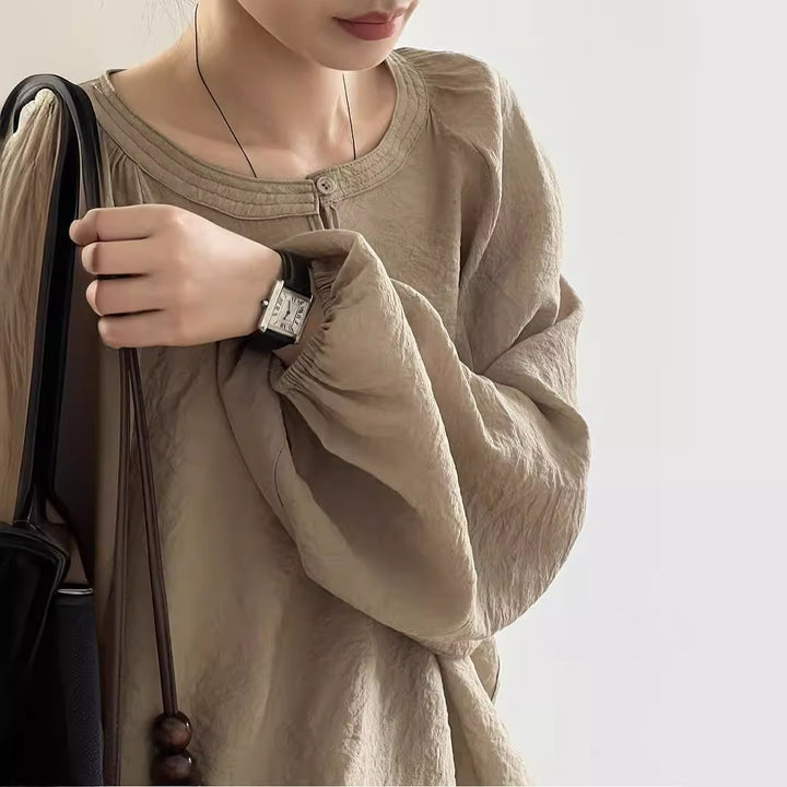 Women's Loose Linen Set with Round Neckline, Split Blouse and Wide Shorts Mune Fashion