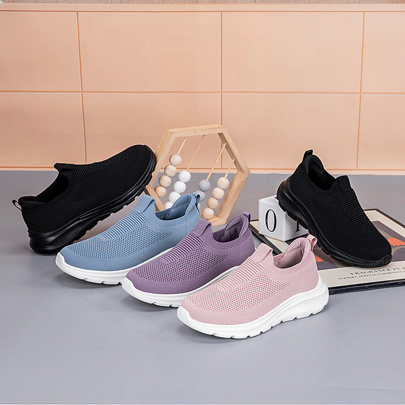 Women's seamless knit slip-on with elastic entry, padded comfort insole and profiled lightweight sole design Mune Fashion