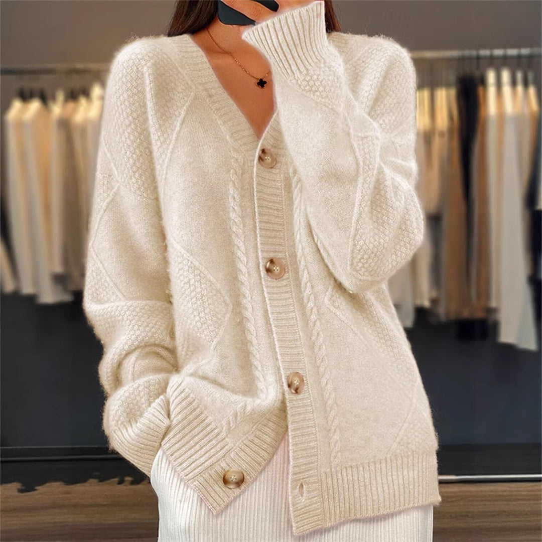 Women's oversized knitted cardigan with cable pattern V-neck and pearl buttons Mune Fashion