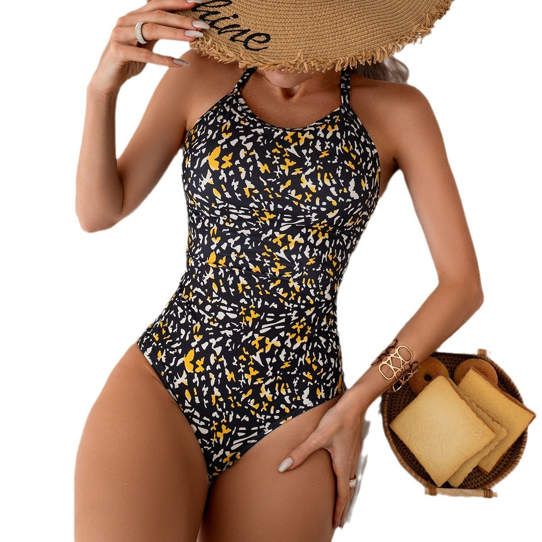 Ladies' two-piece swimwear with high leg cut and floral design Mune Fashion
