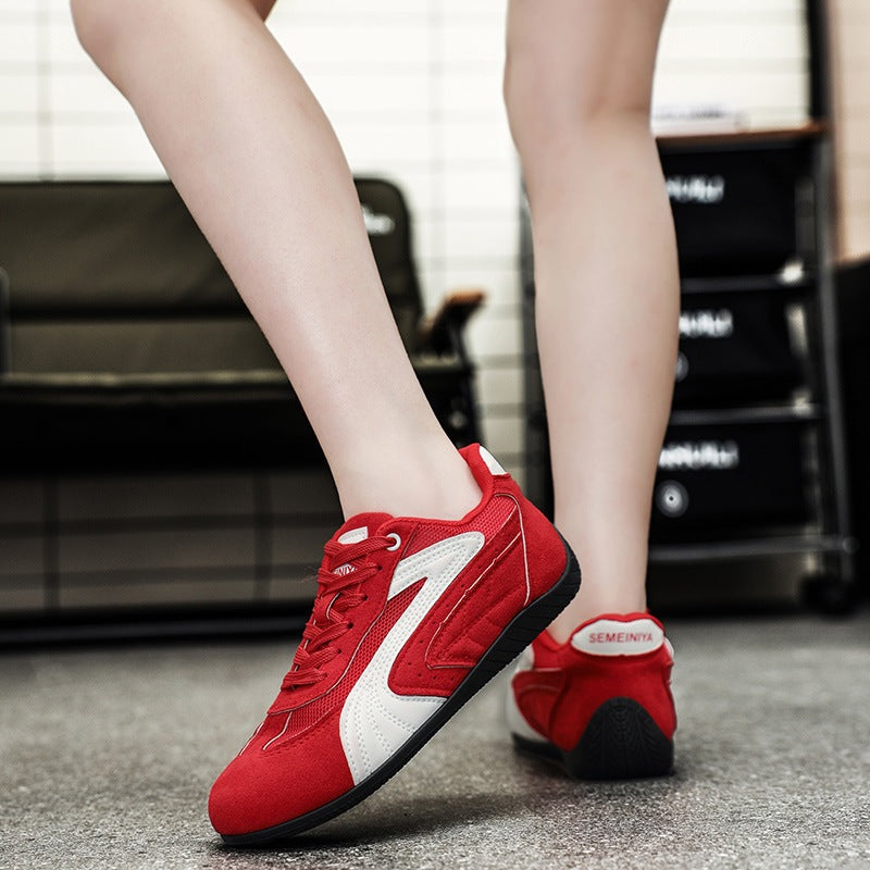 Women's retro-inspired suede sneakers with breathable mesh inserts and non-slip rubber sole Mune Fashion