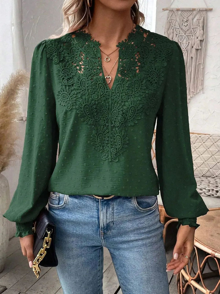 Women blouse with v-neck lace appliqué, structured dot, gathered cuffs and slightly tailored silhouette Mune Fashion