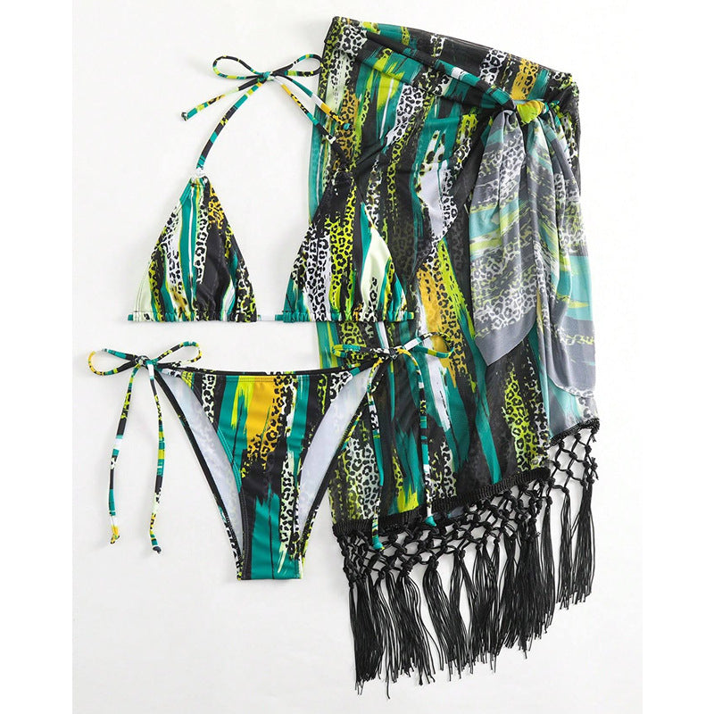 Women's bikini set with playful pattern and fringed pareo Mune Fashion