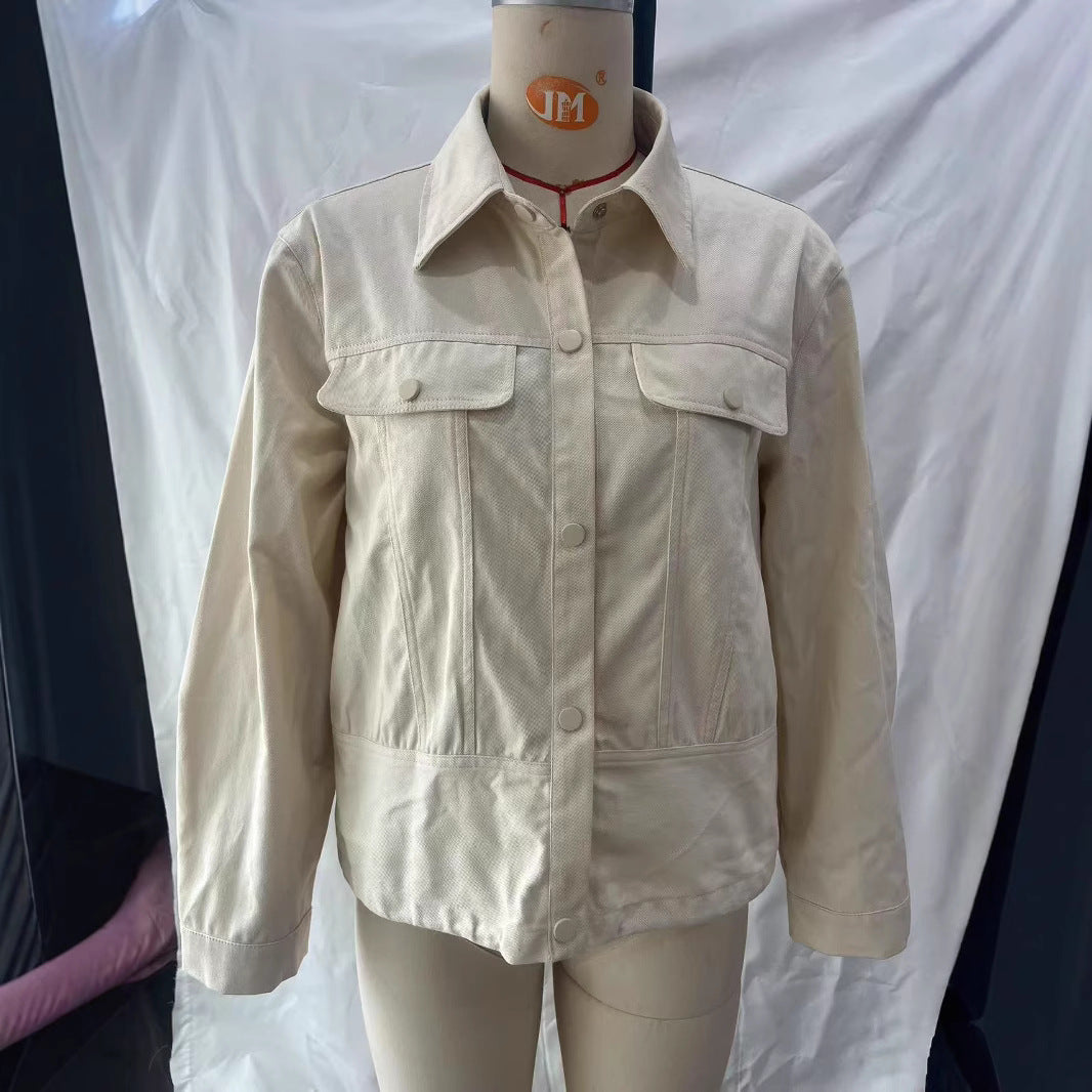 Women's lightweight canvas field jacket with tailored darts, patch pockets, and concealed snap button placket Mune Fashion