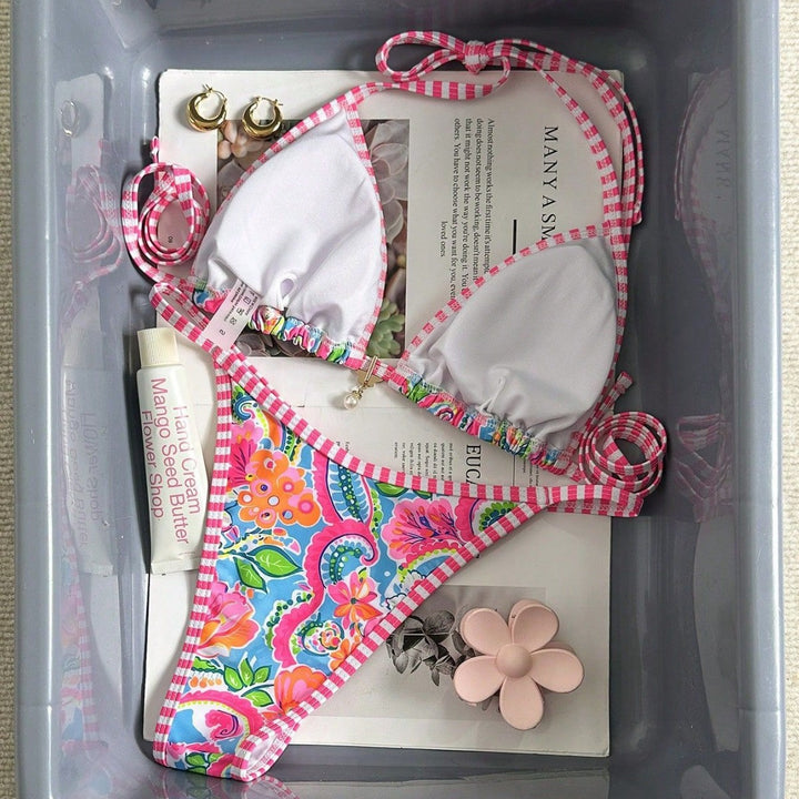 Women Triangle Bikini with Playful Floral Design Mune Fashion