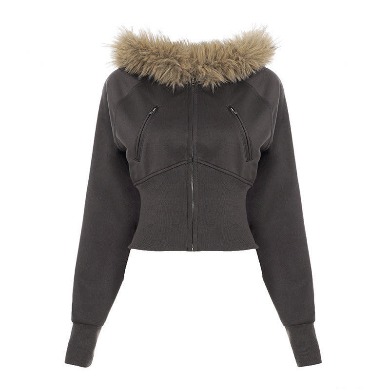 Women's short cut hoodie with faux fur hood, zipper and fitted cuff Mune Fashion