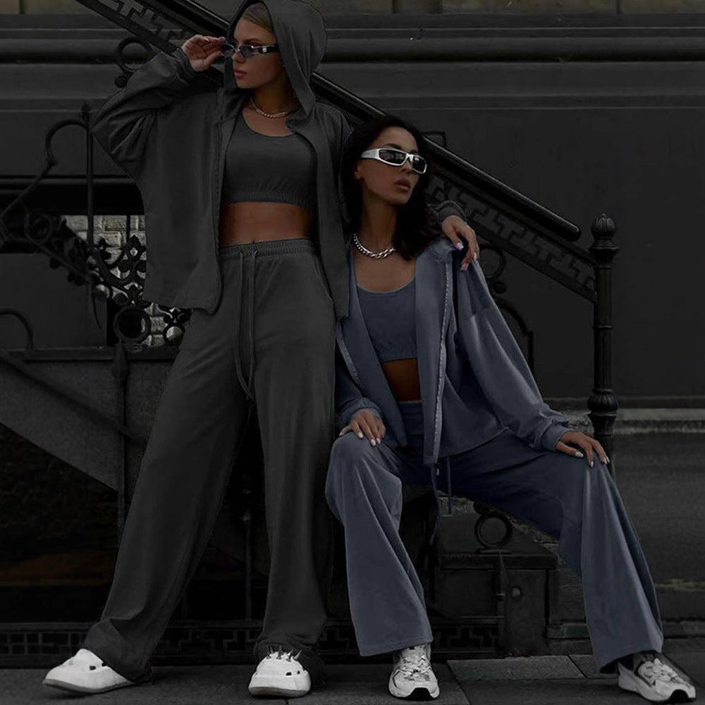 Women's soft velvet lounge set with short zipper, extra long drawstrings, and high-cut comfort pants Mune Fashion