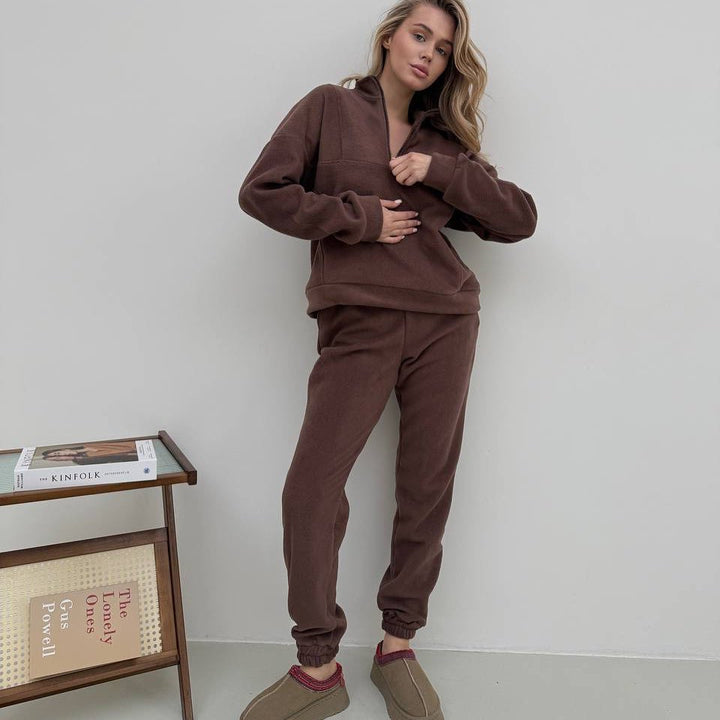 Women's Cozy Fleece Loungewear Set with Half Zipper and Elastic Jogging Pants Mune Fashion