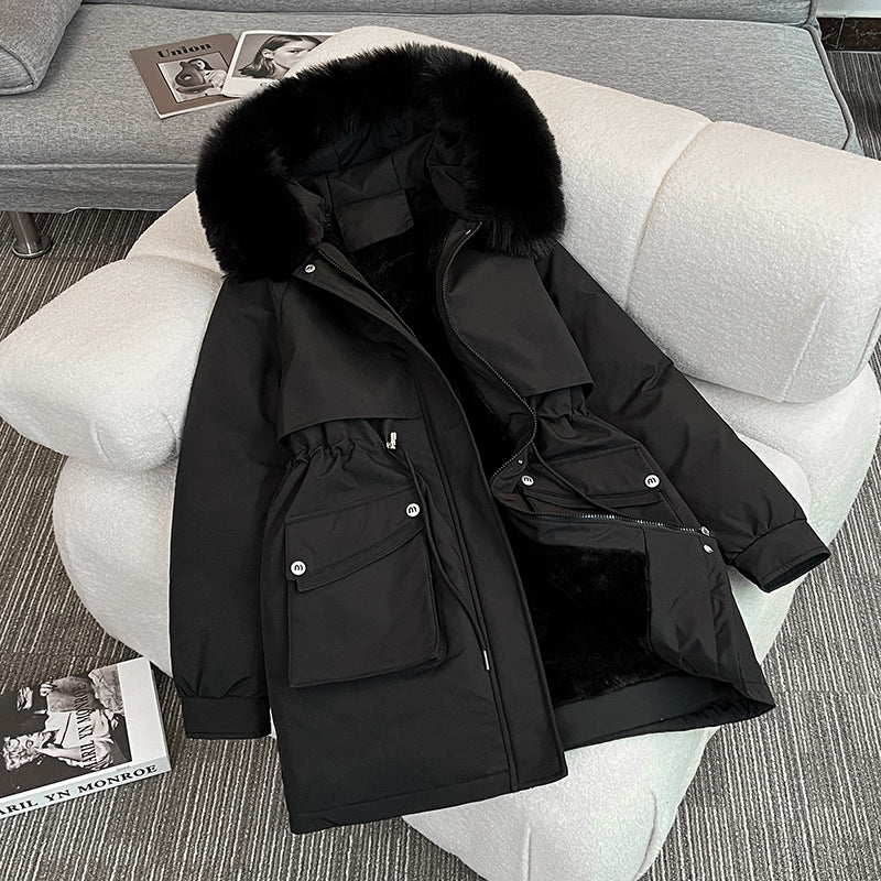 Ladies Fashionable Winter Parka with Cozy Inner Lining and Practical Pockets Mune
