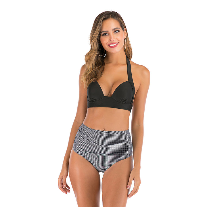 Women High-waisted bikini with deep neckline and trendy animal print Mune Fashion