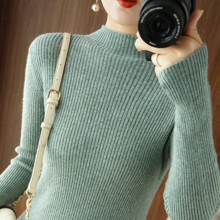 Women's Body-Hugging Ribbed Knit Turtleneck Sweater with Stretch Effect Mune Fashion