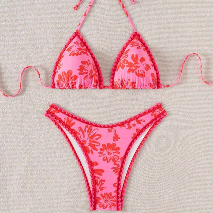 Women Triangle Bikini with Playful Floral Pattern Mune Fashion