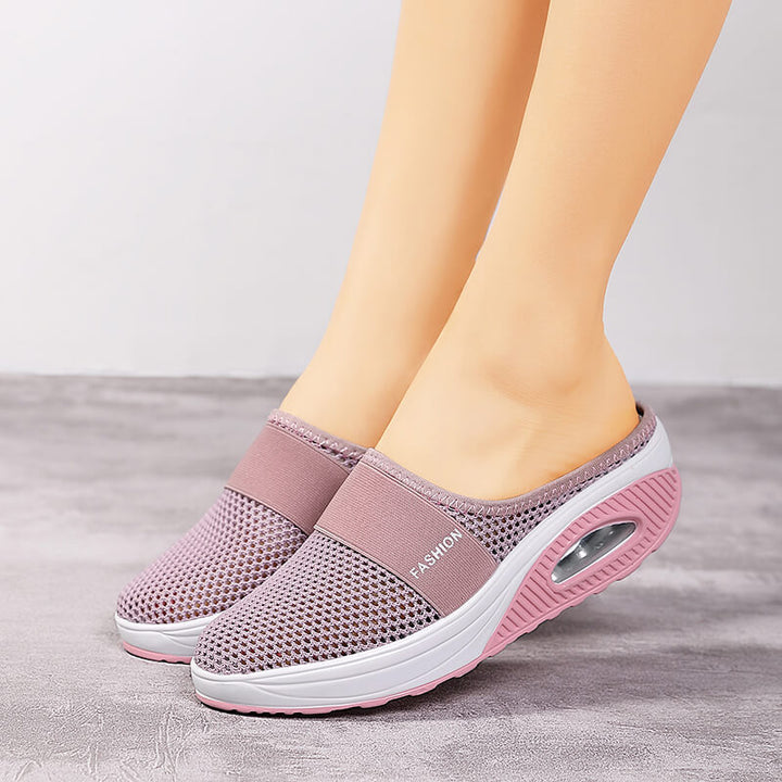 Women's lightweight mesh mule with visible air chamber midsole and elastic comfort strap Mune Fashion