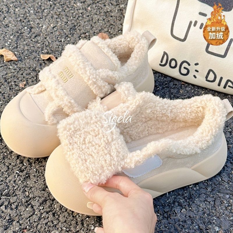 Women Comfortable and Stylish Sneakers with Suede Details Mune Fashion