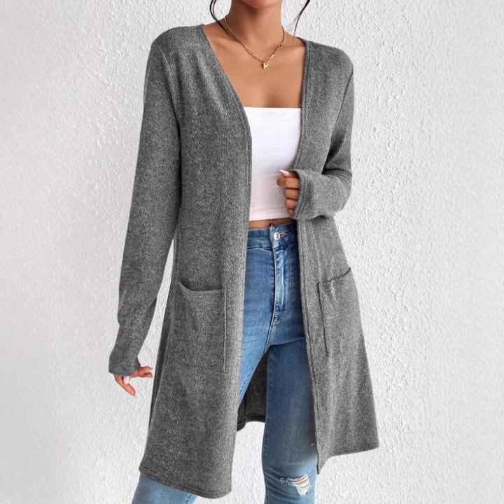 Women's open long cardigan with patch pockets and soft fine knit Mune Fashion